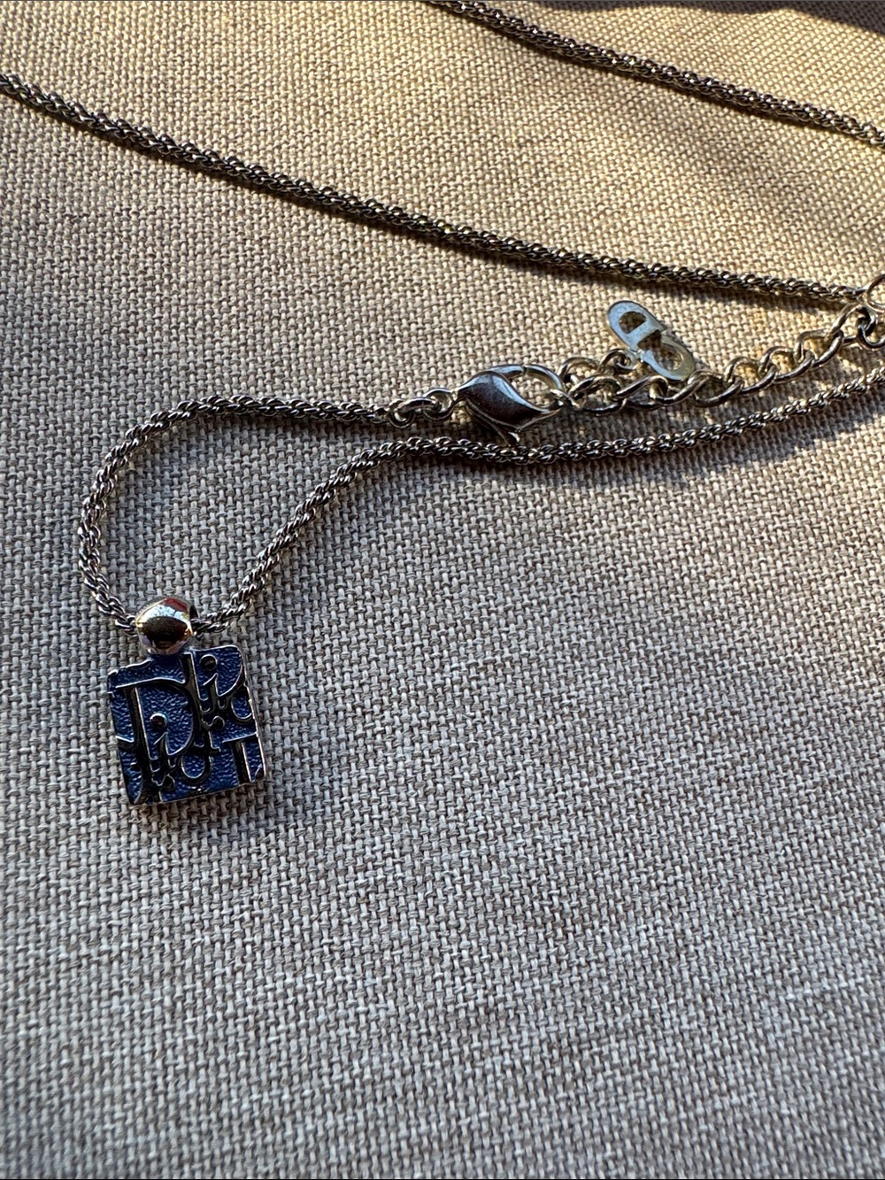 CD Cube Reversible Trotter Pendant Necklace - Silver approx 18” Adjustable - Picture 4 of 7